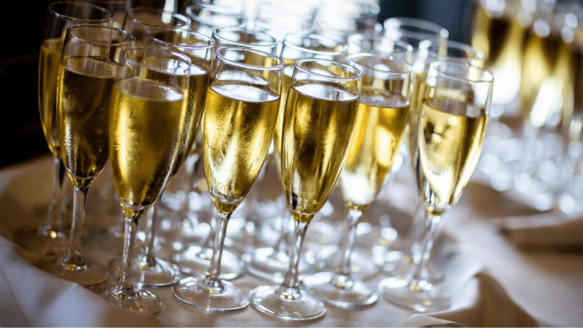 UK Wine Producers Expect Bumper Harvest After Mixed Summer Weather