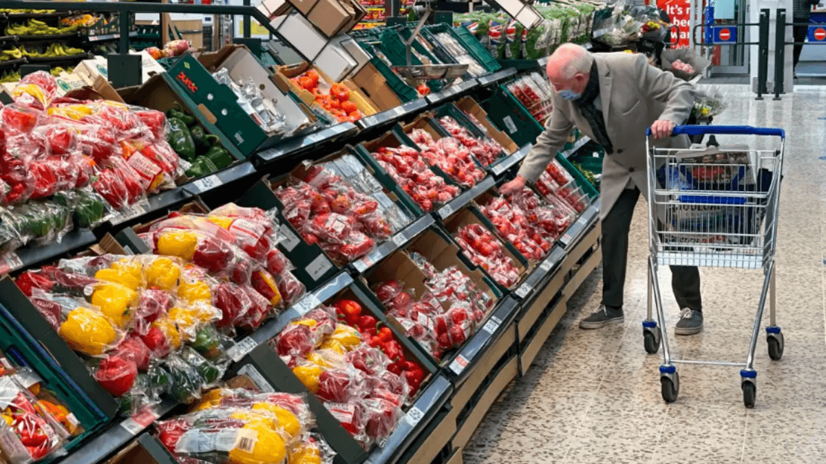 Expert Warns UK To Brace For Potential Food Shortages In 2024