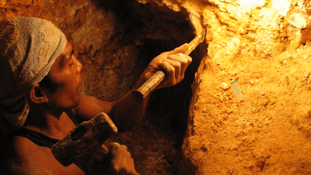 Philippines Faces Environmental, Economic Balancing Challenge Amid Green Metals Rush
